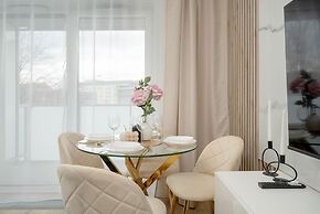 Kępa Mieszczańska Apartament by Renters