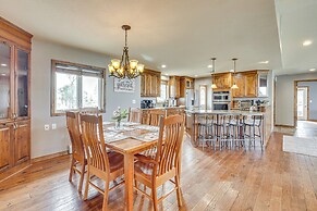 Hot Tub, Pool: 40-acre Horse Ranch in Kiowa!