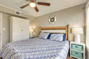 Great for Groups: Oceanfront Surfside Beach Home!