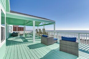Great for Groups: Oceanfront Surfside Beach Home!