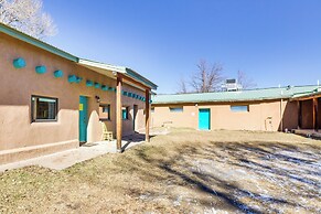 Near Hiking & Skiing: Mora Cottage w/ Mtn Views