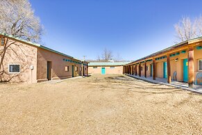 Near Hiking & Skiing: Mora Cottage w/ Mtn Views