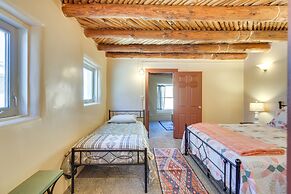 Near Hiking & Skiing: Mora Cottage w/ Mtn Views