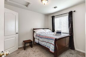 Spacious Turlock Home ~ 1 Mi to University!