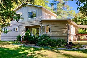 Pet-friendly Pinehurst Home: Hike, Bike & Ski!