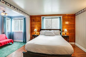 Pet-friendly Pinehurst Home: Hike, Bike & Ski!