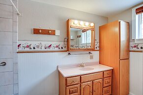 Pet-friendly Pinehurst Home: Hike, Bike & Ski!