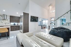 Family-friendly Home w/ Lanai ~ 6 Mi to Disney