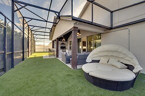 Family-friendly Home w/ Lanai ~ 6 Mi to Disney