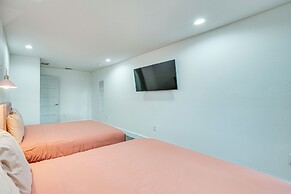 Family-friendly Home w/ Lanai ~ 6 Mi to Disney