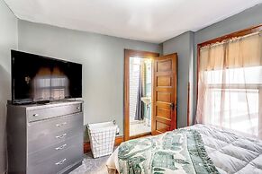 Historic Tiffin Home ~ Half Mi to University!