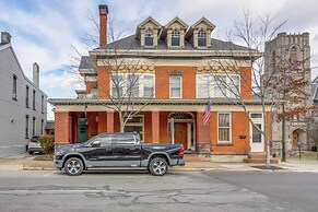 Historic Tiffin Home ~ Half Mi to University!