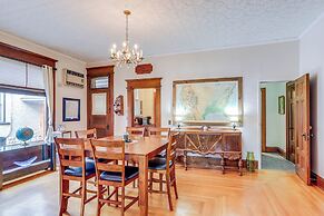 Historic Tiffin Home ~ Half Mi to University!