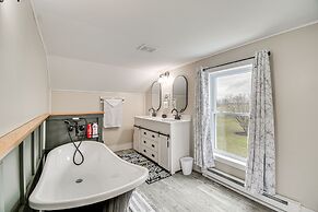 Auburn Finger Lakes Farmhouse w/ Open Views!