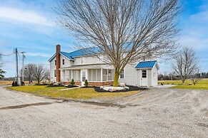 Auburn Finger Lakes Farmhouse w/ Open Views!