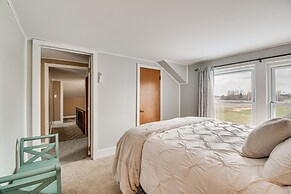 Auburn Finger Lakes Farmhouse w/ Open Views!