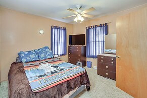 Peaceful Channing Retreat: 3 Mi to Lake Access!
