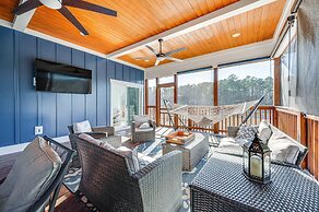 Lakefront New London Retreat w/ Dock & Hot Tub!