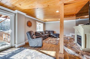 Lakefront New London Retreat w/ Dock & Hot Tub!