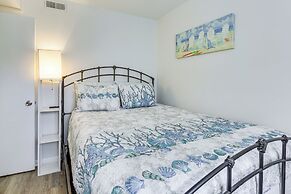 Hilton Head Island Condo w/ Coligny Beach Access!