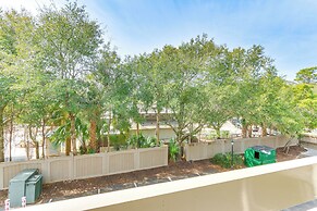 Hilton Head Island Condo w/ Coligny Beach Access!