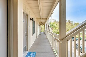 Hilton Head Island Condo w/ Coligny Beach Access!