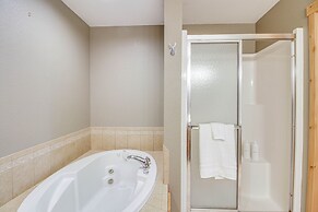 Nisswa Townhome w/ Boat Slip + Gull Lake Access!