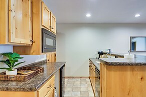 Nisswa Townhome w/ Boat Slip + Gull Lake Access!