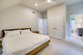 Spacious Cottage on Lake Michigan: Stunning Views!