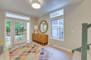 Spacious Cottage on Lake Michigan: Stunning Views!