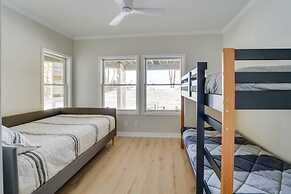 Spacious Cottage on Lake Michigan: Stunning Views!