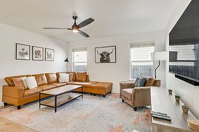 Centrally Located Austin Home w/ Private Patio!