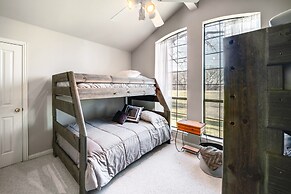 ~ 3 Mi to Dtwn: Aubrey Vacation Rental w/ Patio!