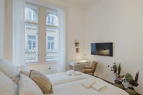 Venus Apartments - Budapest Opera Suite