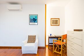 Colonna Classic Style Apartment by Wonderful Italy