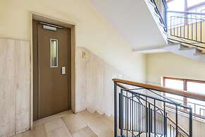 Colonna Classic Style Apartment by Wonderful Italy