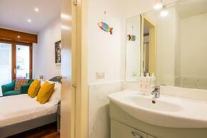 Colonna Classic Style Apartment by Wonderful Italy