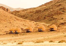 Desert Hills Lodge