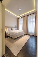 Venus Apartments - Opera III