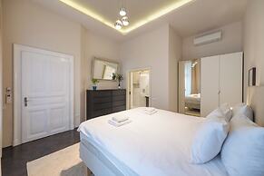 Venus Apartments - Opera III