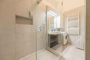 Venus Apartments - Opera III