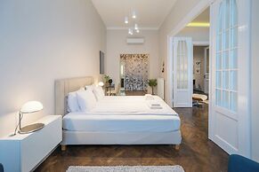 Venus Apartments - Opera III