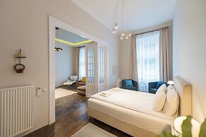 Venus Apartments - Opera III