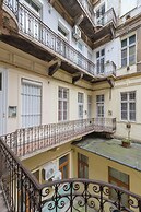 Venus Apartments - Opera III