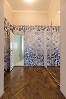 Venus Apartments - Opera III