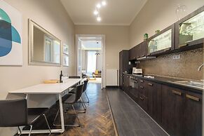 Venus Apartments - Opera III