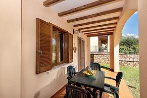 Residence with pool 4 km from Suvereto