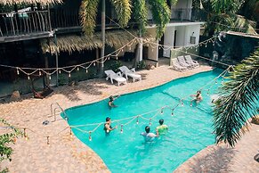 Shell Resort Arugambay