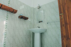 Shell Resort Arugambay