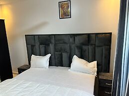 Luxe Apt #4the Retreat Apartments